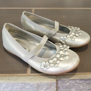 Cherokee silver shoes